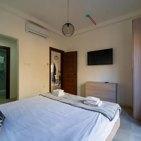 Flora Flats 1st, 2nd And 3rd Floor Appartments No Lift *