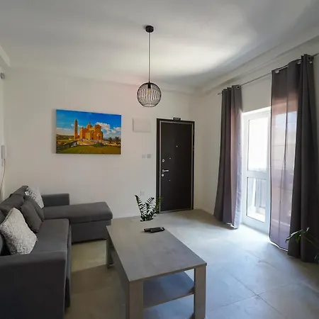 Flora Flats 1st, 2nd And 3rd Floor Appartments No Lift *