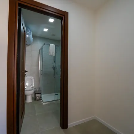 Flora Flats 1st, 2nd And 3rd Floor Appartments No Lift